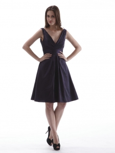 Purple V-neck Dama Dress Knee-length Taffeta