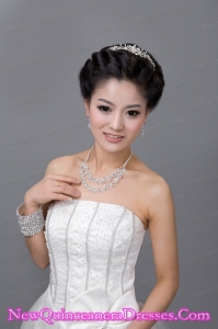 Stunning Alloy With Rhinestone Jewelry Sets for Dignified Women