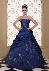Exclusive Quinceanera Dress With Embroidery For Strapless Navy Blue Gown