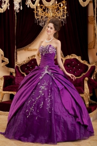 Exquisite Purple Quinceanera Dress Sweetheart Taffeta and Tulle Appliques Ball Gown