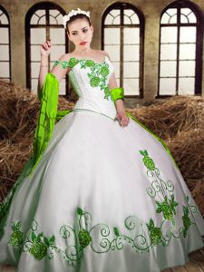 Delicate White Ball Gowns Embroidery Quinceanera Dress Lace Up Taffeta Sleeveless Floor Length