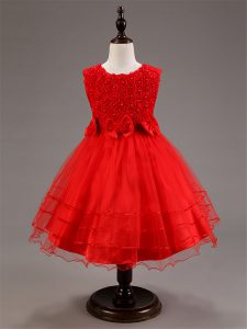 Red Sleeveless Knee Length Ruffled Layers and Hand Made Flower Zipper Little Girl Pageant Gowns