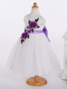 Top Selling White Sleeveless Knee Length Bowknot and Hand Made Flower Zipper Little Girls Pageant Gowns