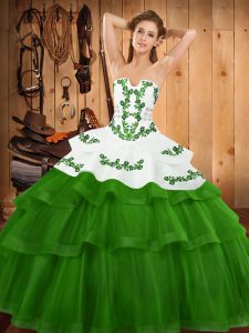 Pretty Sleeveless Embroidery and Ruffled Layers Lace Up Quinceanera Dresses