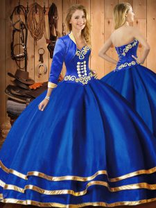 Sweetheart Sleeveless Organza Ball Gown Prom Dress Embroidery Lace Up