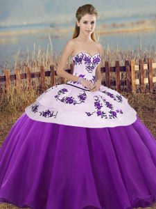 Chic White And Purple Ball Gowns Embroidery and Bowknot Quince Ball Gowns Lace Up Tulle Sleeveless Floor Length