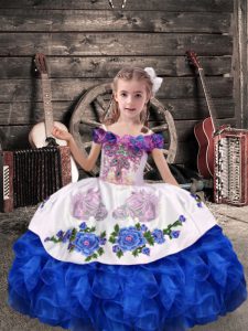 Organza Off The Shoulder Sleeveless Lace Up Beading and Embroidery and Ruffles Little Girls Pageant Dress in Royal Blue