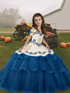 Dazzling Floor Length Ball Gowns Sleeveless Blue Pageant Gowns For Girls Lace Up