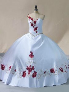 White Ball Gowns Embroidery 15 Quinceanera Dress Lace Up Satin Sleeveless Floor Length