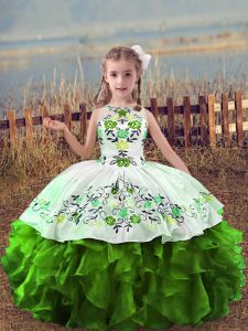 Floor Length Lace Up Little Girls Pageant Dress Wholesale Green for Wedding Party with Embroidery and Ruffles