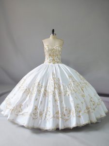 Low Price White Ball Gowns Satin Sweetheart Sleeveless Embroidery Floor Length Lace Up Quinceanera Gowns