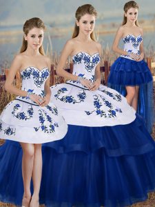 Vintage Sleeveless Floor Length Embroidery and Bowknot Lace Up Quinceanera Gowns with Royal Blue