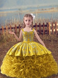 Straps Sleeveless Little Girls Pageant Dress Sweep Train Embroidery Gold Fabric With Rolling Flowers