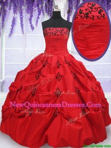 Extravagant Appliques and Pick Ups Quince Ball Gowns Red Lace Up Sleeveless Floor Length