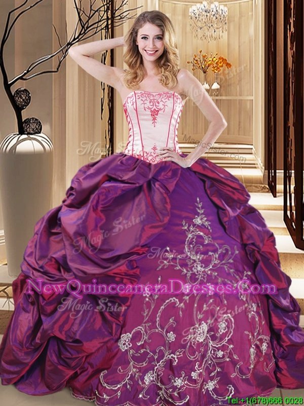 Eye-catching Strapless Sleeveless Quinceanera Dresses Floor Length Embroidery Purple Taffeta